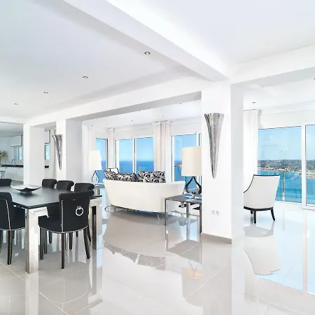 Las Nubes Villa